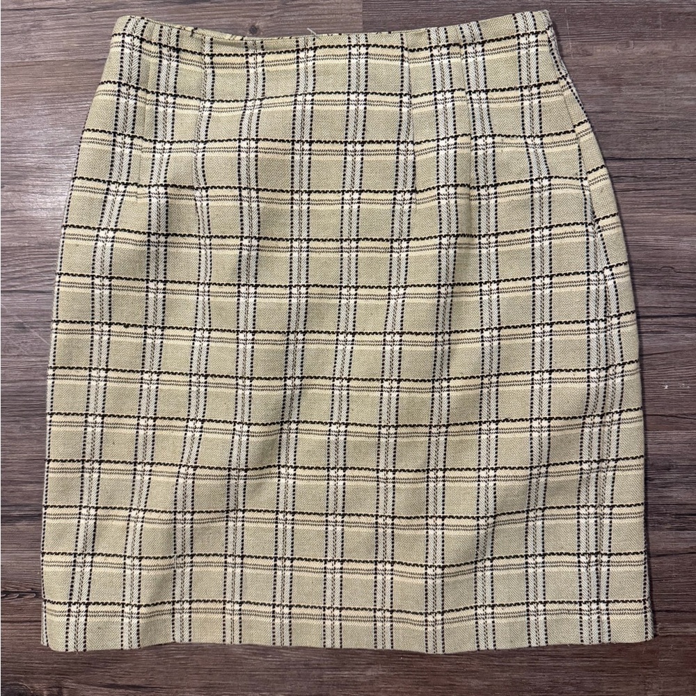 Casual Corner Beige Plaid Pencil Skirt